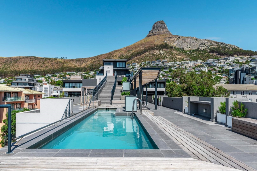 2 Bedroom Property for Sale in Sea Point Western Cape